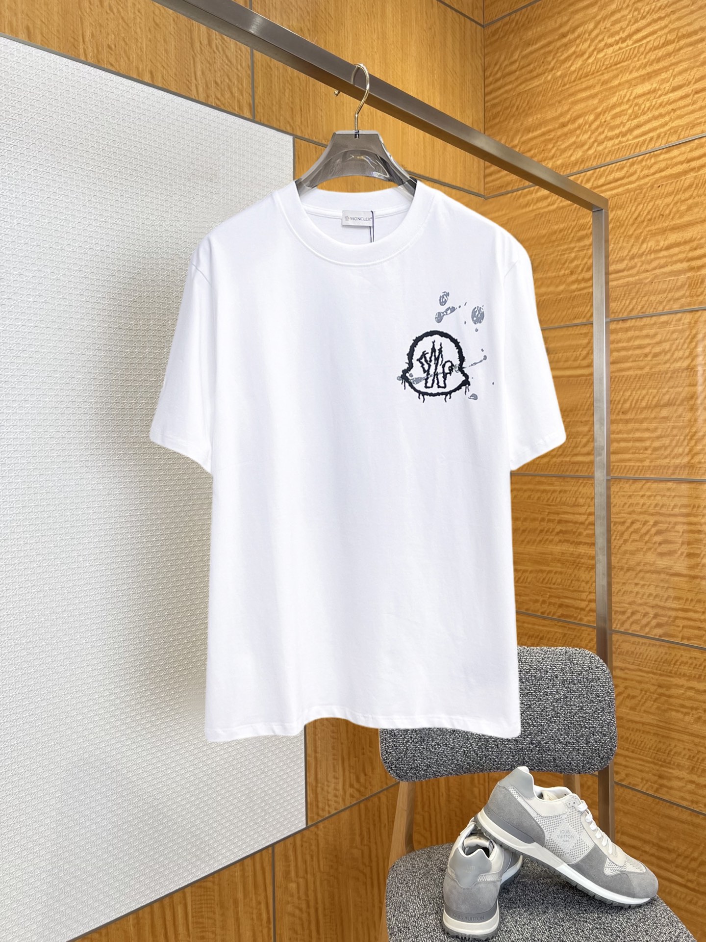 short sleeves